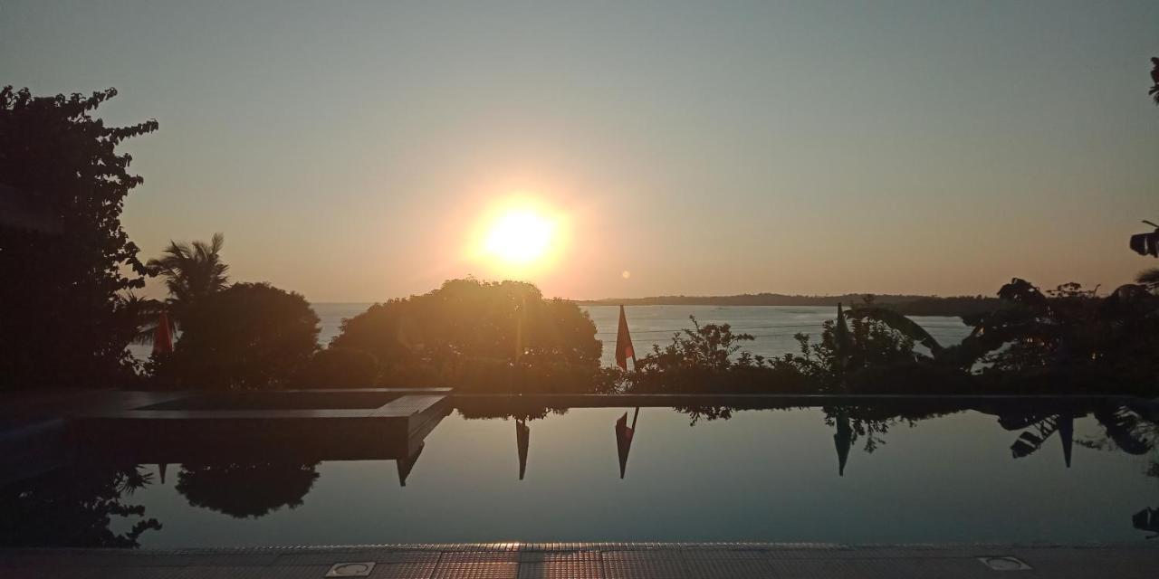 Sunsea Resort Guimaras Exterior photo